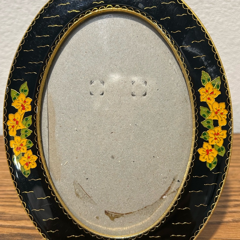 Black and Gold Floral Oval Picture Frame - Picture 6 of 9